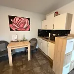 Blumenvilla Staytopus - Heidepark, Kartbahn, Sauna, Parken Konukevi Schneverdingen