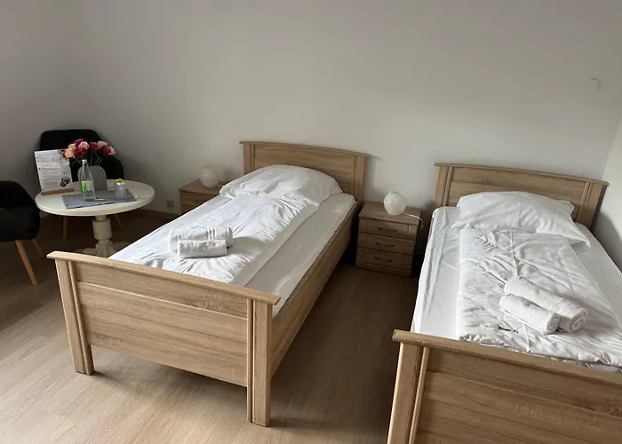 Blumenvilla Staytopus - Heidepark, Kartbahn, Sauna, Parken Pensjonat Schneverdingen